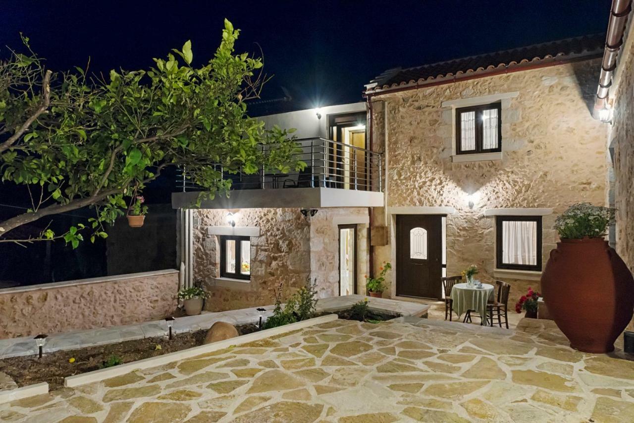Smaragda Stone Vakantiehuis *
