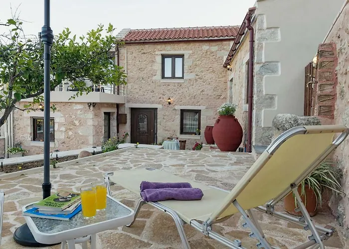 Smaragda Stone Villa
