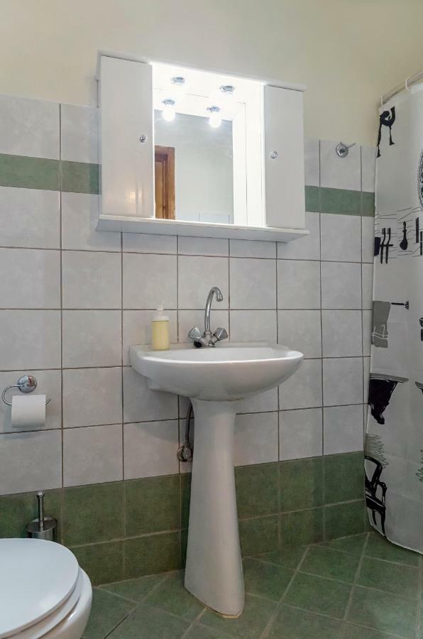 Smaragda Stone Holiday home *